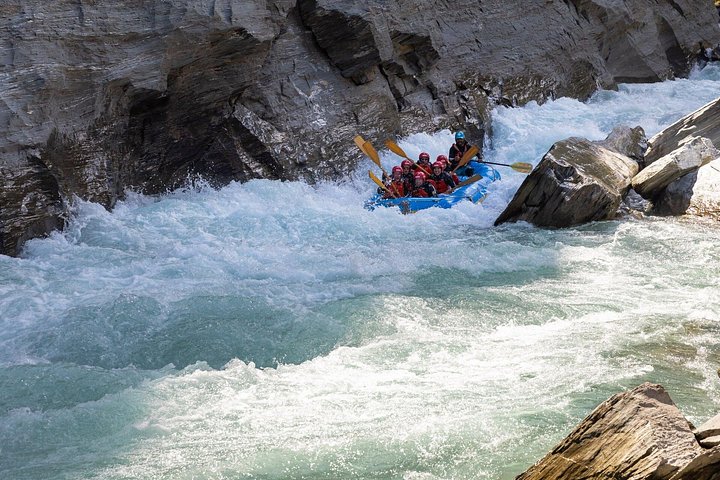 Queenstown Shotover River White Water Rafting - Photo 9