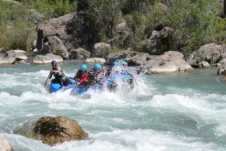Rafting in Murillo de Gállego - Photo 4