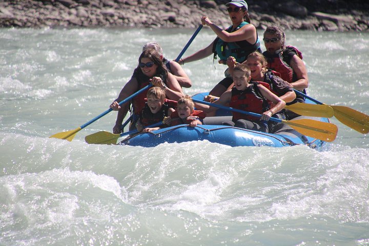 Rafting on Athabasca River Mile 5 in Jasper - Photo 5