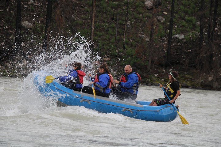Rafting on Athabasca River Mile 5 in Jasper - Photo 6
