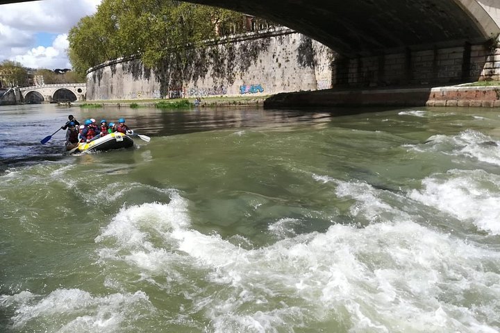 Garibaldi Bridge - Urban Rafting on Rome's Tiber River