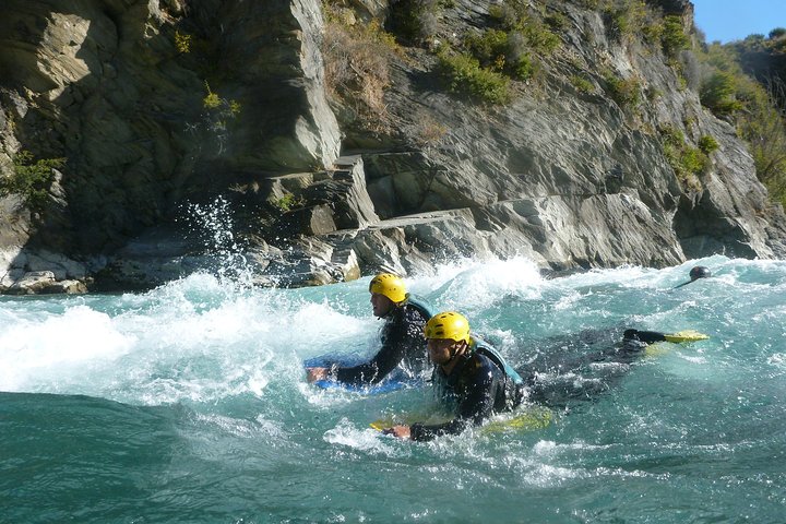Owning the rapids - Riversurfing