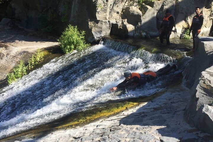 River Jumping Alcantara Gurne - Photo 5