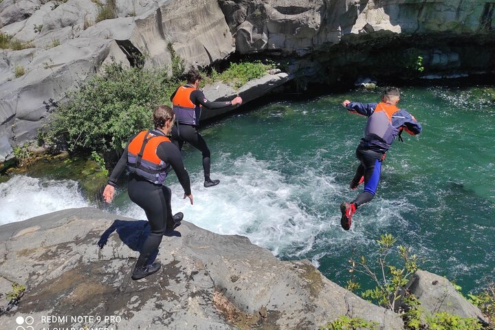 River Jumping Alcantara Gurne - Photo 6