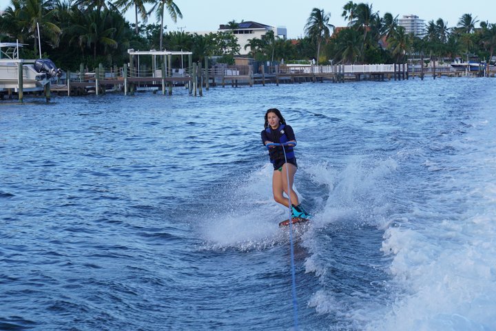 Beginner Friendly Wakeboarding Experience - Photo 7