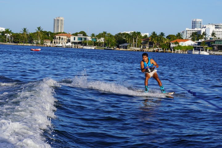 Beginner Friendly Wakeboarding Experience - Photo 1