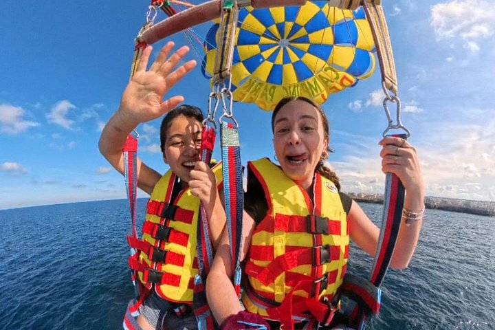 Parasailing adventure in Polignano with transport included - Photo 2