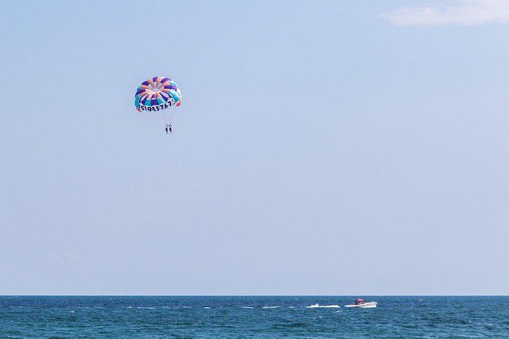 Parasailing Gulf Coast in Alabama - Photo 2