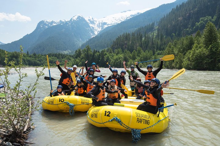 Just finished our delicious gourmet BBQ lunch - now it's time for even more fun and exciting rapids! - Elaho Whitewater Experience