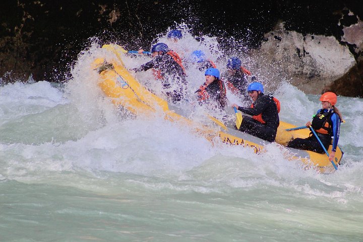 Be prepared to get wet! - Elaho Whitewater Experience