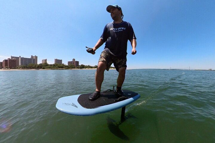 Private E-foil Surfing in New York - Photo 3