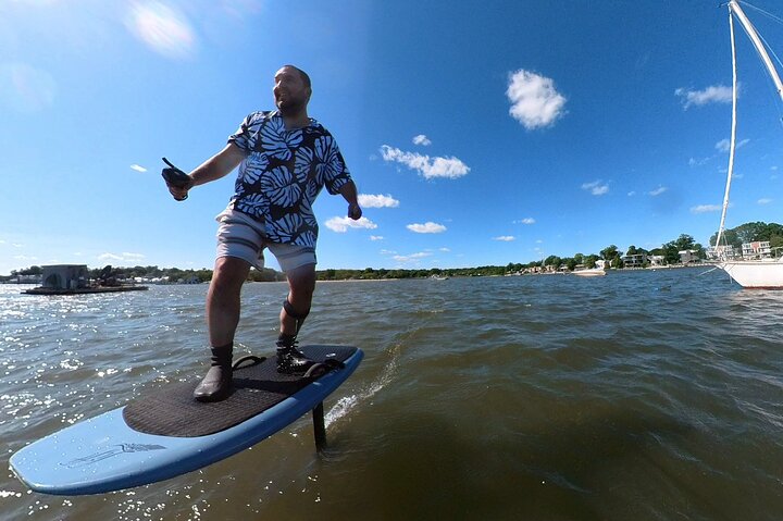 Private E-foil Surfing in New York - Photo 5