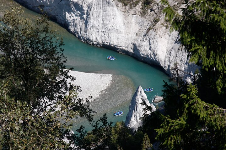 Fantastic landscape of the Rhine Gorge - Rafting Vorderrhein in Graubünden