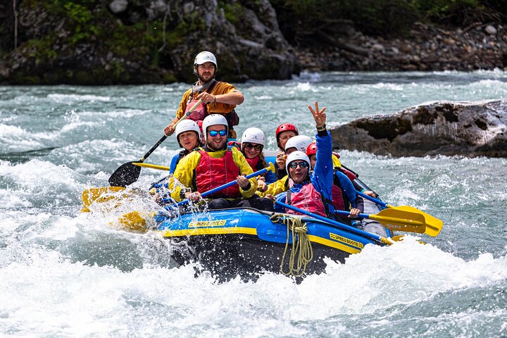 You get wet... - Rafting Vorderrhein in Graubünden