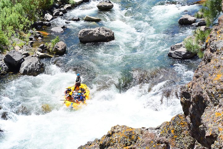 Class III whitewater excitement on the Truckee River. Photo of Jaws rapid on the Boca- Floriston run. - Truckee River: Boca to Floriston Run (Class III Whitewater)