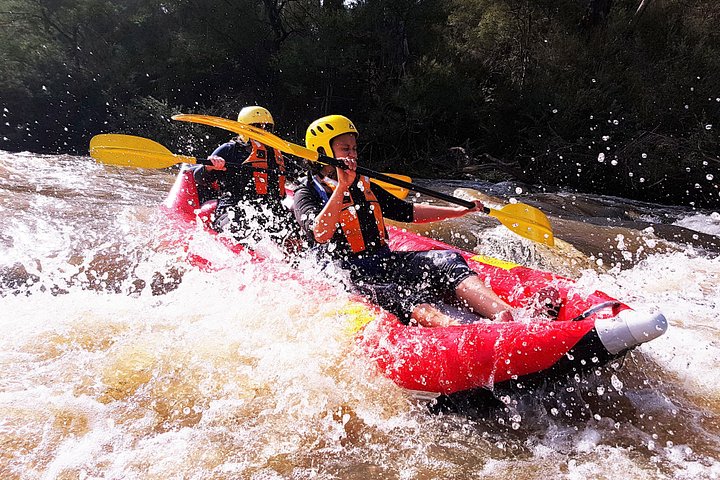 White-water rafting Melbourne - Whitewater Sports rafting on the Yarra river