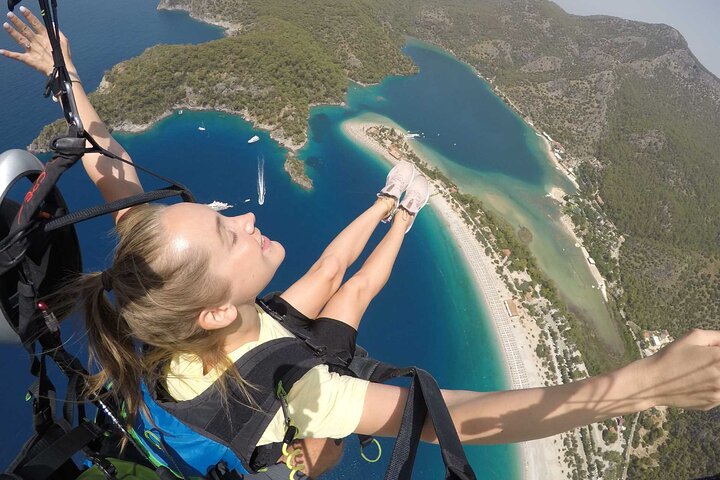 Paragliding Oludeniz, Fethiye, Turkey - Photo 6
