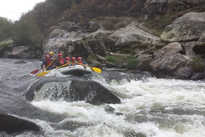 Rafting experience on the Ulla River - Photo 1