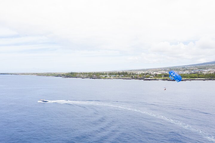 Big Island Parasailing Experience - Photo 2