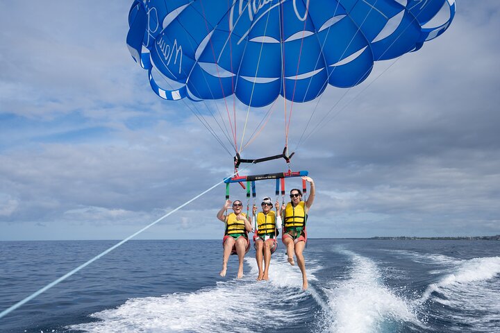 Big Island Parasailing Experience - Photo 1