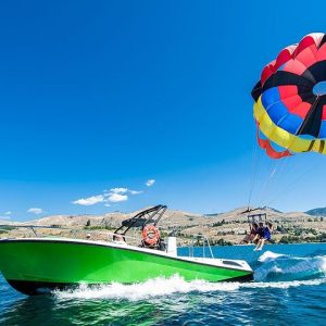 paraseiling. - Parasailing Water Activity.. (Full Adrenaline)