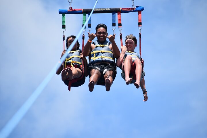 Waikiki Parasailing in Hawaii from Oahu - Photo 8