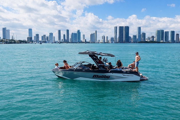 Miami Wakesurf and Skyline Boat Cruise - Photo 2