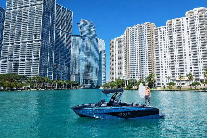 Miami Wakesurf and Skyline Boat Cruise - Photo 5