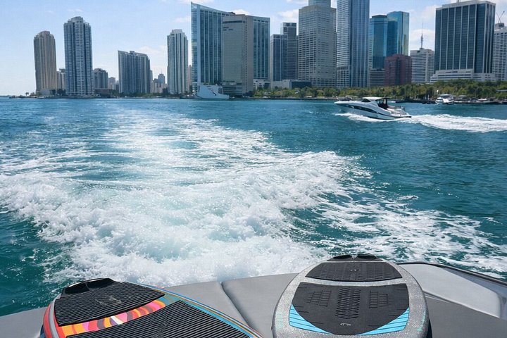 Miami Wakesurf and Skyline Boat Cruise - Photo 10