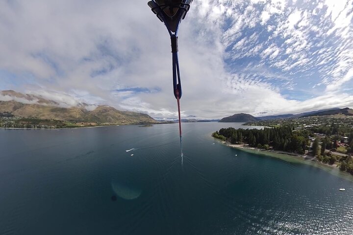 Wanaka Parasailing - Photo 3