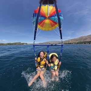 Wanaka Parasailing - Photo 1