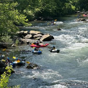Tubing on the river Aude in Quillan Fun in the middle of nature - Photo 2