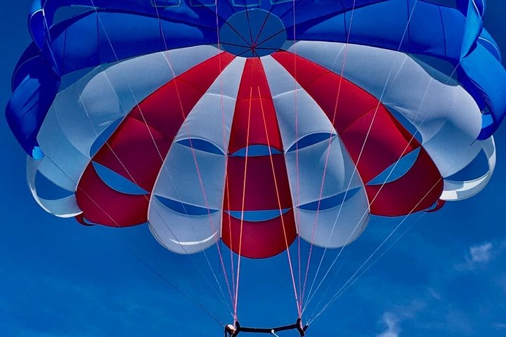 Fort Myers Beach #1 Parasailing Experience - Photo 4