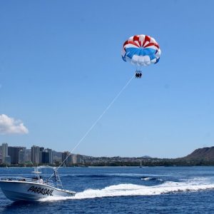 Waikiki and Diamond Head Parasailing Experience - Photo 2