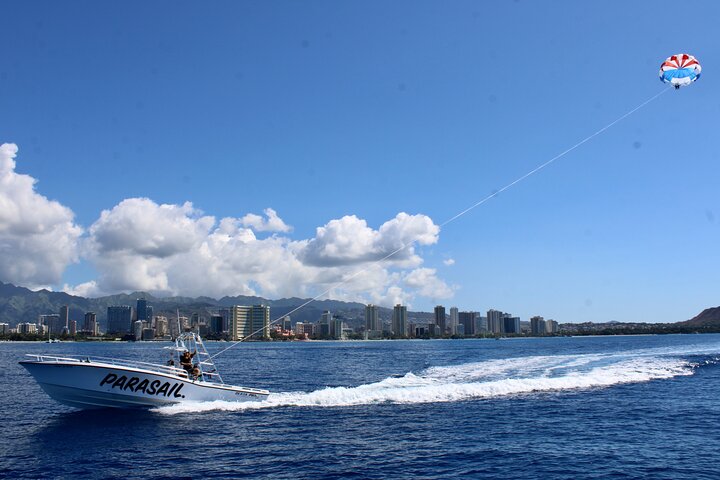 Waikiki and Diamond Head Parasailing Experience - Photo 5