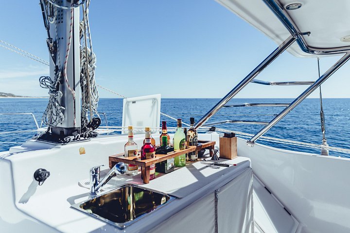 Cabo San Lucas Sunset Sailing Tour - Los Cabos Luxury Sailing Sunset Tour