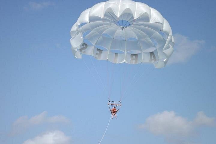Single Parasailing - Single or Double Parasailing in Cabo with Views of The Arch