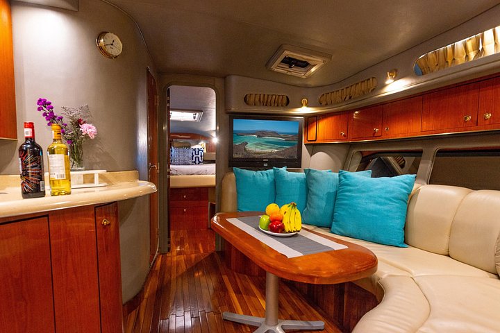 Luxury 42' Yacht Tour in Cabo for Snorkeling and Sunset - Photo 3