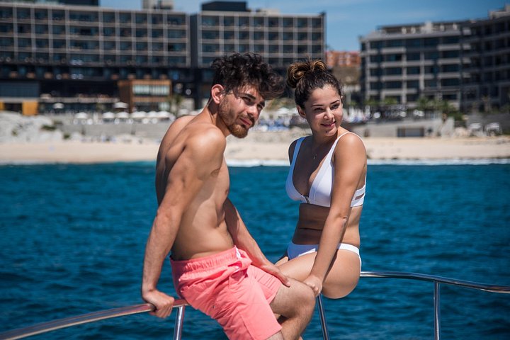 Luxury 42' Yacht Tour in Cabo for Snorkeling and Sunset - Photo 7