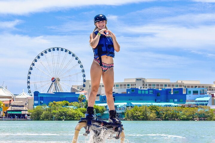 Flyboard the new extreme adventure in Cancun - Extreme Flyboard activity in Cancun. Live the adrenaline with us!