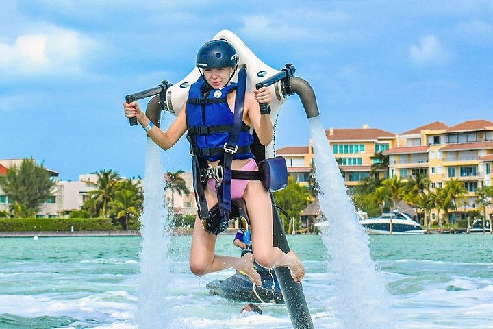 Jetpack the extreme experience in Cancun - Fly over the Lagoon, Jetpack. The most amazing activity in Cancun