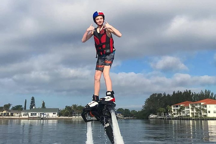 Flyboard experience in Cancun - Flyboard in Cancun! Activity with equipment and instructor