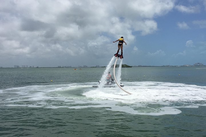 Flyboard experience in Cancun - Flyboard in Cancun! Activity with equipment and instructor