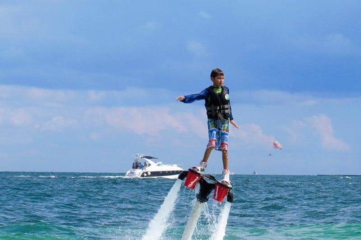 Flyboard experience in Cancun - Flyboard in Cancun! Activity with equipment and instructor