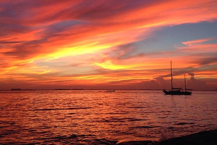 Isla Mujeres Sunset Cruise and Tour from Cancun - Photo 1