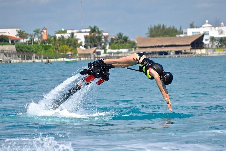 Bilingual Guides - Flyboard activity in Cancun. Includes Training and Equipment