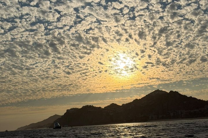 Sunset Cruise with Unlimited Drinks and Snacks. Cabo San Lucas - Photo 7