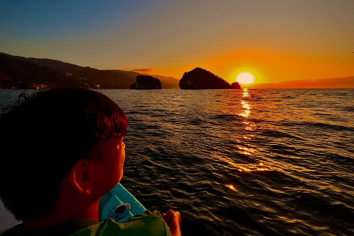 Sunset and Bioluminescence Boat Tour at Los Arcos Islands - Photo 4