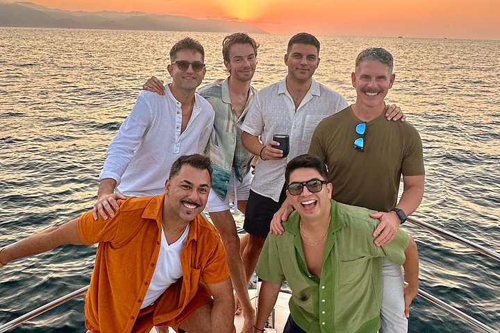 Puerto Vallarta: Gay Luxury Sunset Cruise with Premium Open Bar - Photo 7