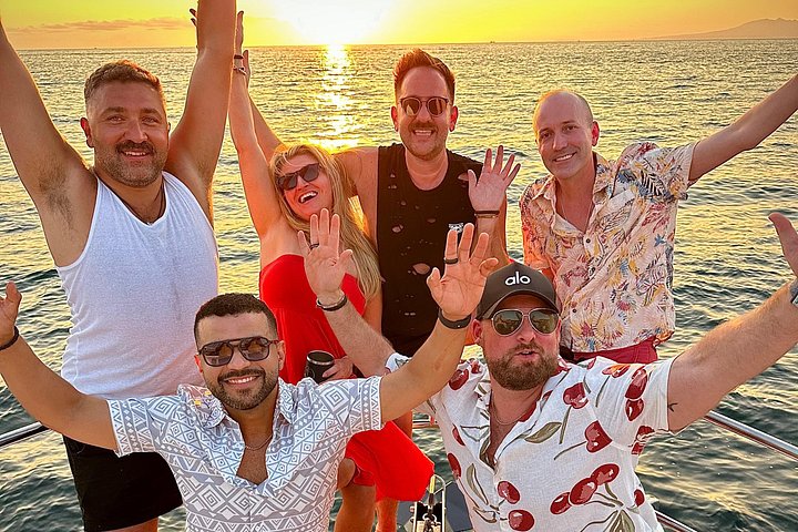 Puerto Vallarta: Gay Luxury Sunset Cruise with Premium Open Bar - Photo 9